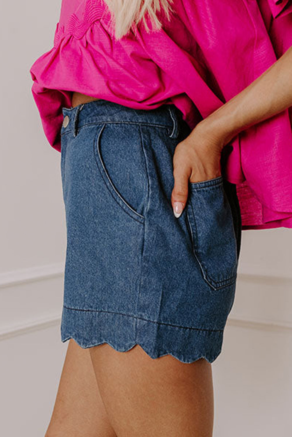 Tasha - Scalloped Hemline High Waist Shorts